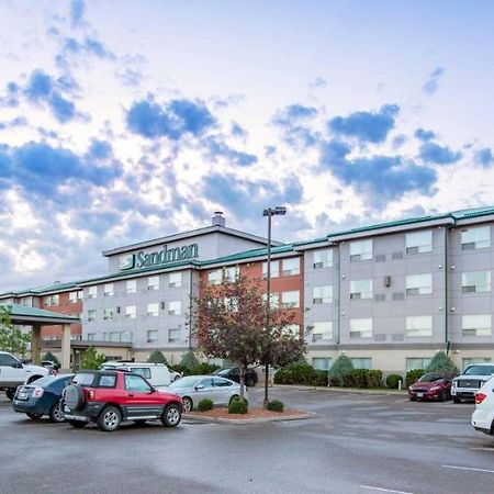 Sandman Hotel & Suites Regina Exterior foto