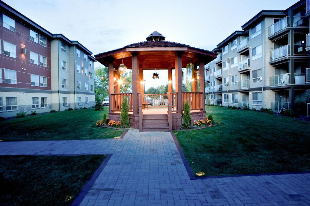 Sandman Hotel & Suites Regina Exterior foto