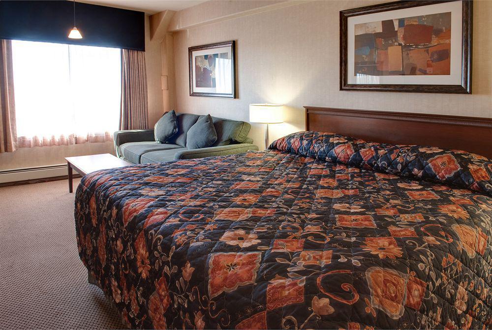 Sandman Hotel & Suites Regina Exterior foto